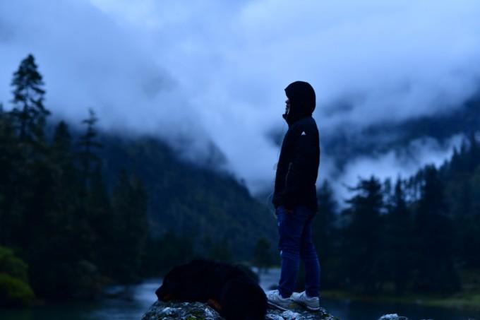 扁头是山东人省头？头型怎么睡是一个问题