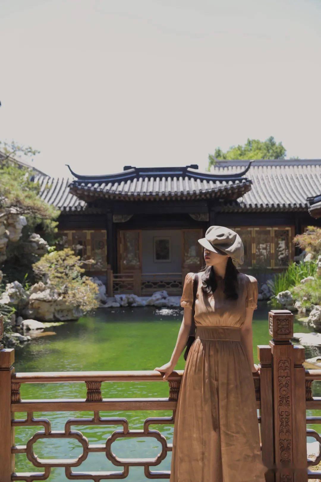 中国单身成年人口超2亿，你认为婚姻重要还是事业重要？游戏画面