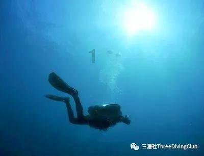 监督教育“敲警钟” 酒驾醉驾“零容忍”
