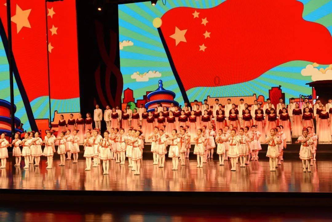 先后与刘诗诗、刘涛这样的大咖合作，刘宇宁要爆火了吗？游戏画面