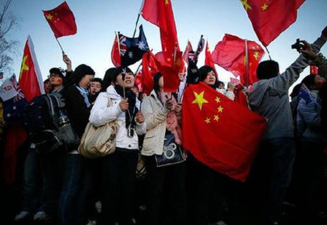 三只羊集团董事长张庆杨:直播不一定推动品牌发展,但它背后的万千国民可以