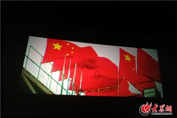 强大的狮子拼图