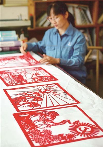 江西人大代表傅信平：做深做实为大局服务、为人民司法