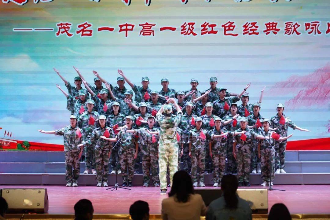 强大的狮子拼图