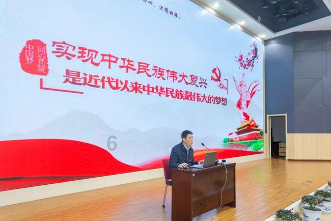 中国科学院海洋所张鑫研究团队发现可燃冰是深海冷泉生态系统稳定的电容器！