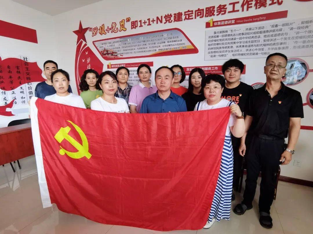 逃出奇怪农舍