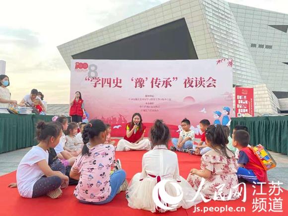 免费送务工人员回家/返程!“爱心”专列发车