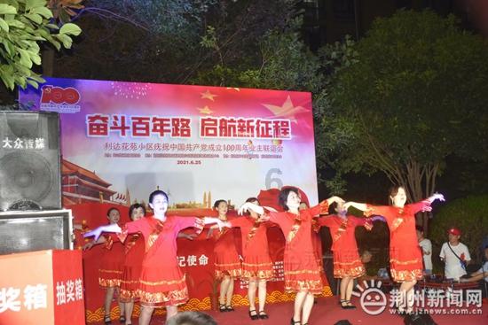 小猫钓鱼游戏龙王版有船