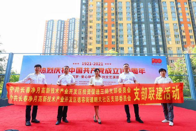 老婆说跟我一起受苦多年，不想继续下去，要离婚怎么办？游戏画面
