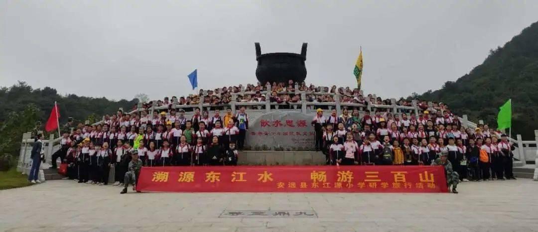 这是奔驰哪一款，详细一点，最好配置也说一下！