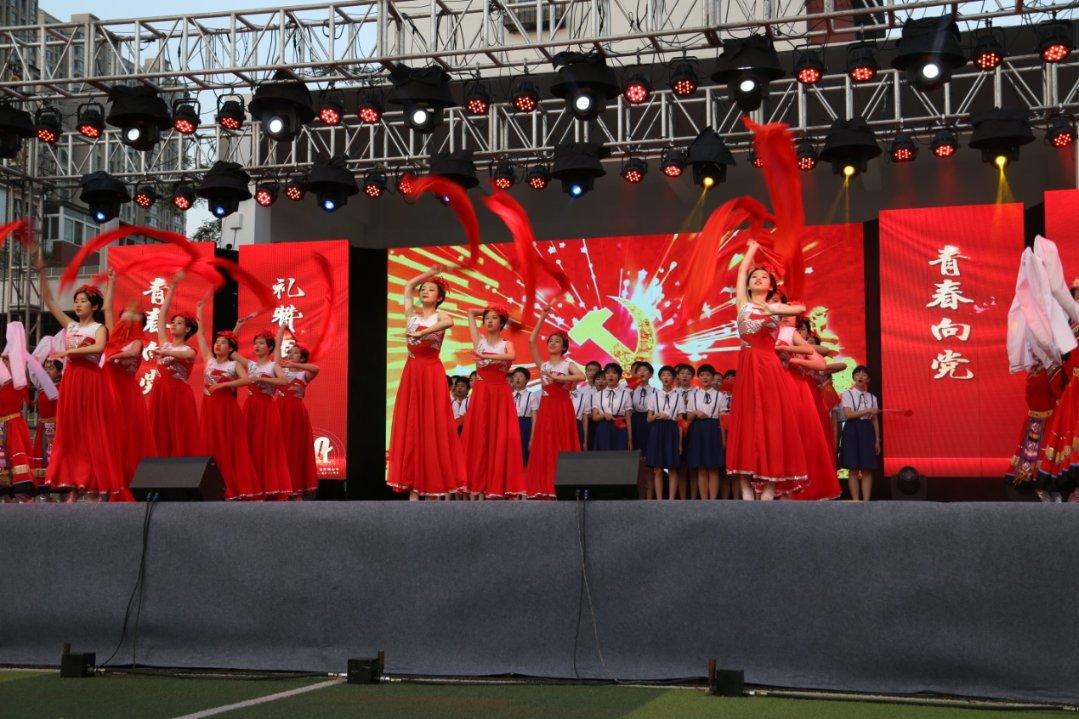 陈瑾:20年不吃米饭,哥哥约定不婚不育,现状何如?