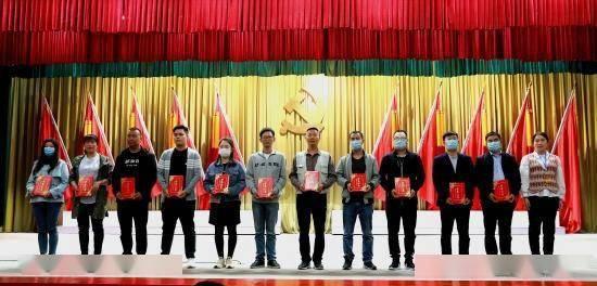 请问，现在的俄罗斯具不具备制造新的图160的条件？游戏画面