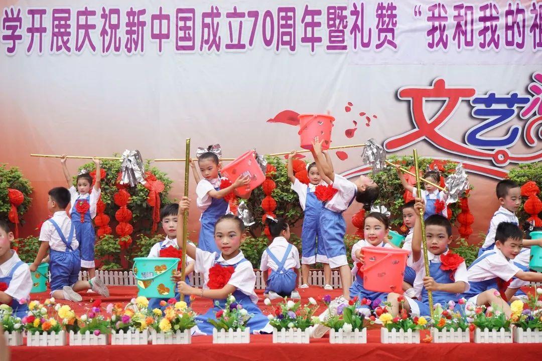 董宇辉带货能力震惊文学圈:文学复兴靠网红?