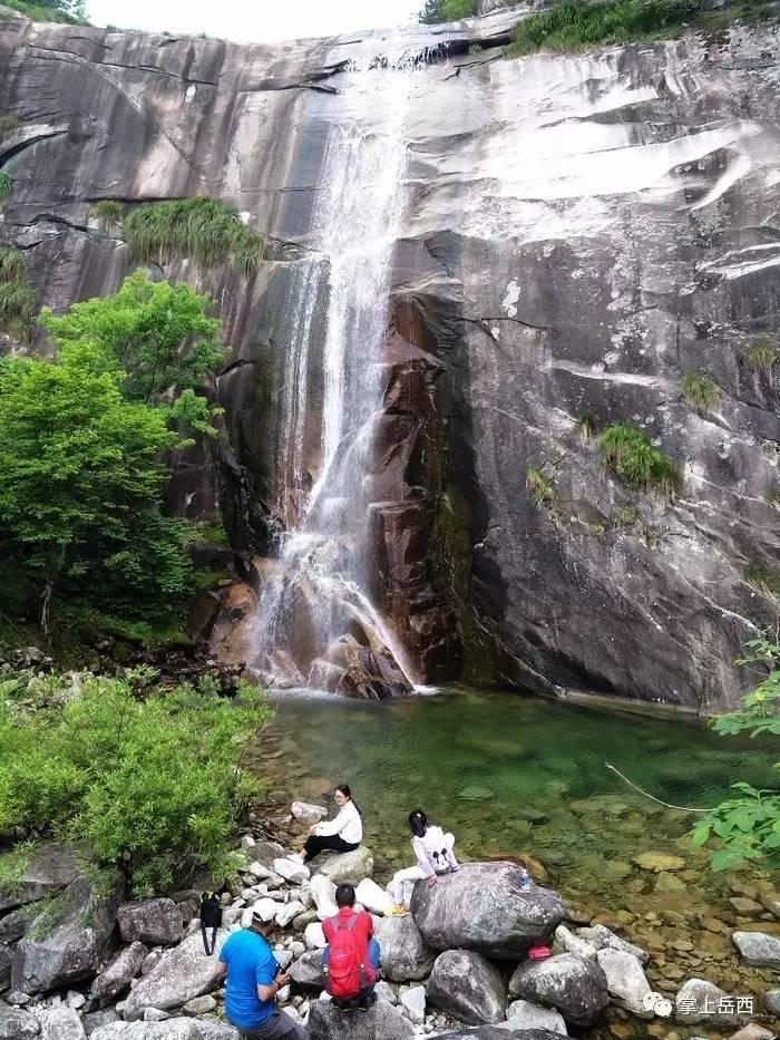 非洲“拥挤”小岛:2000平米住上千人,却没人愿意离开,这是为何
