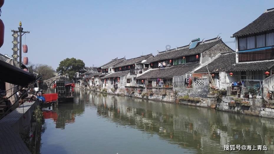 （新春走基层）4分钟，列车长紧急救助发病旅客
