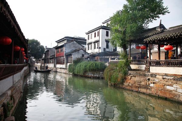 军营村:高山边远贫困村的蝶变