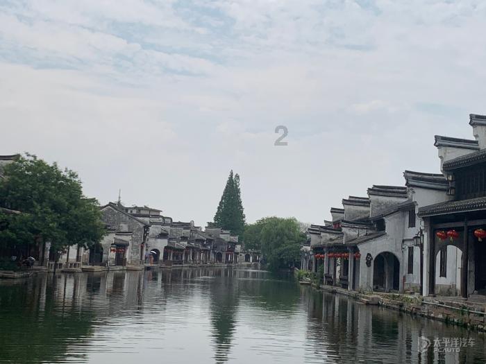 时尚女装设计师