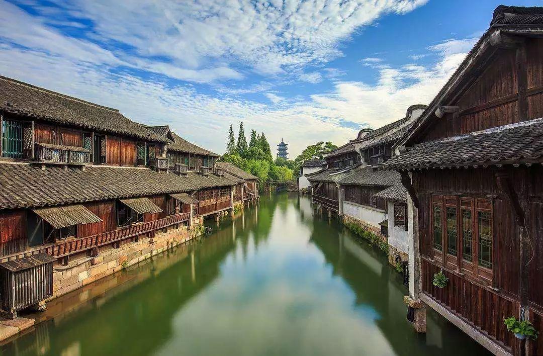 老人乘车突发疾病 多方接力成功施救