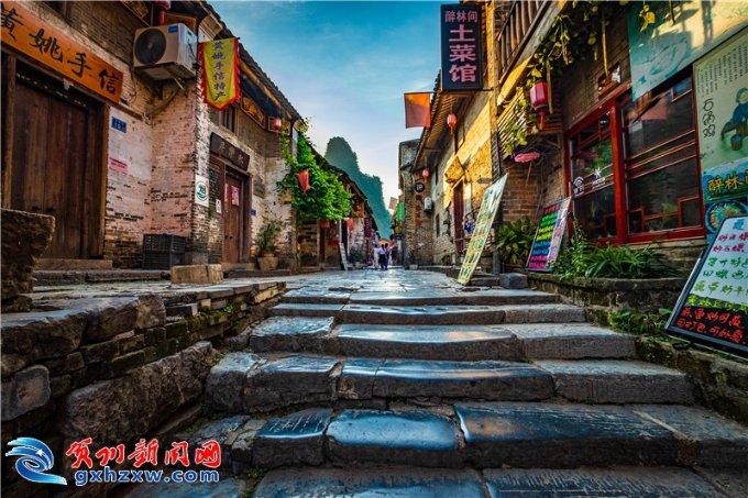 中国最初的“天府”是关中地区，怎么发展成为了成都平原？