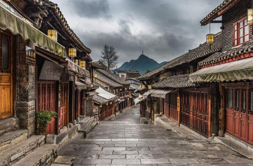 张红甫教你家常美味,健康养颜—南瓜焖排骨的制作技巧与口感提升