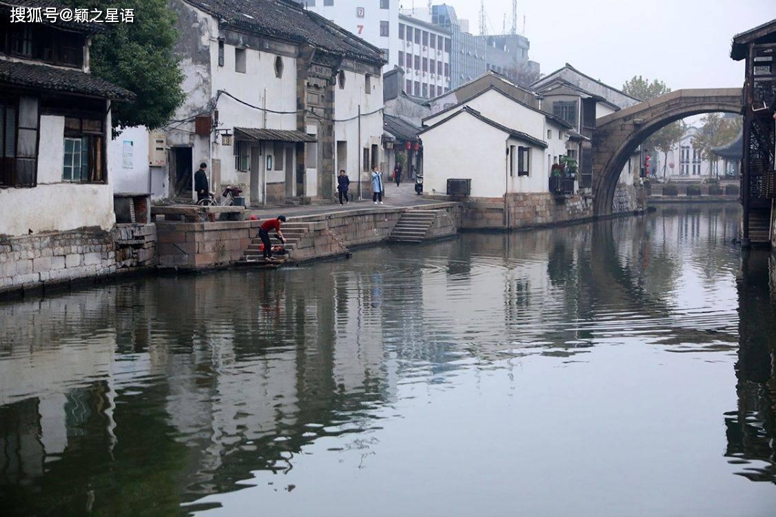 【北京仁爱堂】如何治疗痉挛性斜颈?多活动脖子,远离颈椎问题!