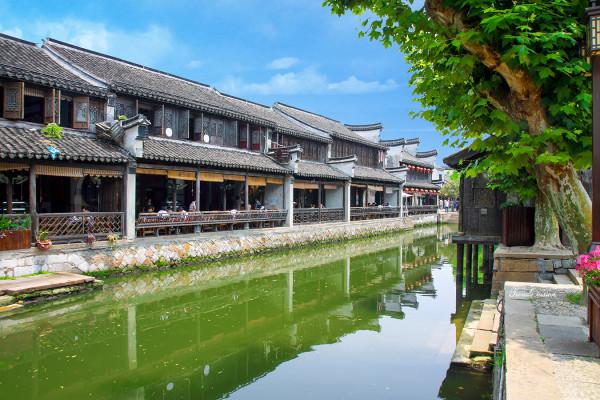 开展安全隐患排查工作 保障市民安全乘梯
