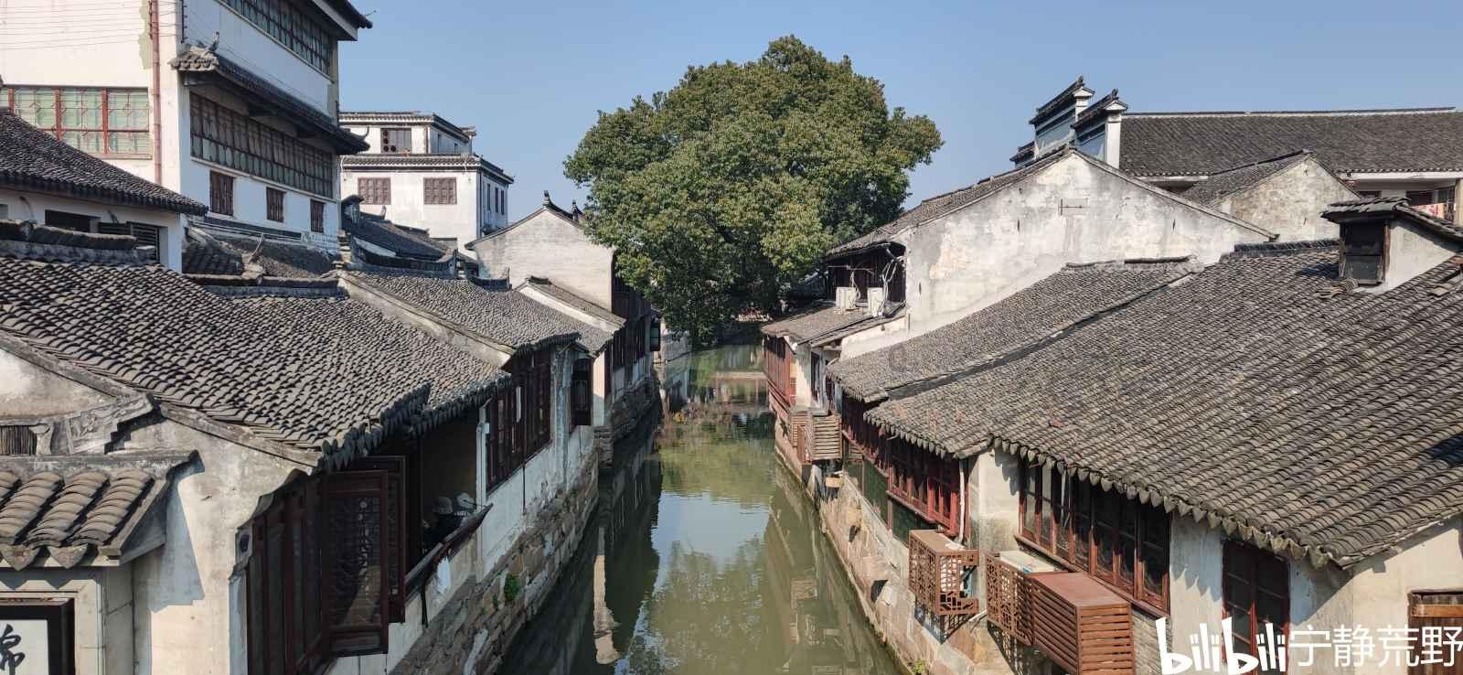 奔驰C300L-LB改色膜粉蓝渐变彩绘,仙气飘飘