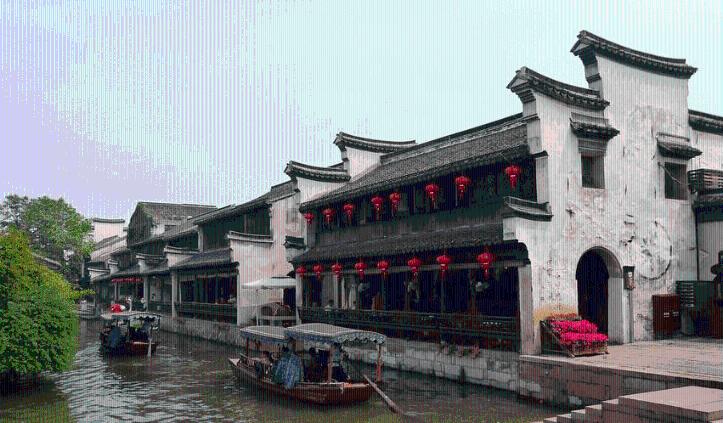 从“冰墩墩”到“龙墩墩” 顶流密码赋能北京品牌建设