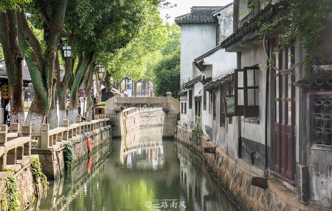 官方:C罗当选2023年环足奖最佳中东球员