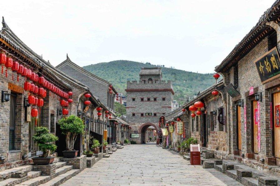 “先天”是指父母的遗传，那“后天”是什么？游戏画面