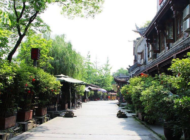 现役连续进季后赛次数：勇士三核排不上号，老詹注定无法超越登哥