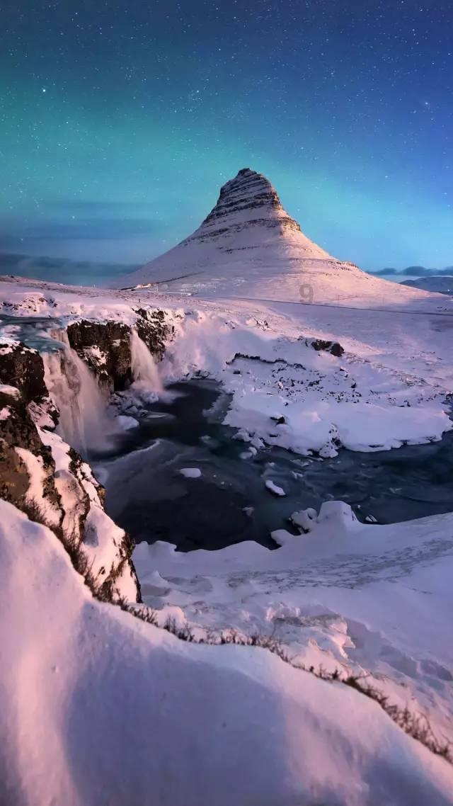 庙香山滑雪场 这个孩子滑雪好酷啊